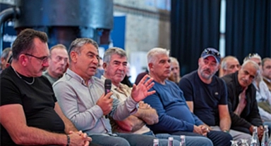 Başkan Tugay su ürünleri kooperatiflerinin temsilcileri ile buluştu