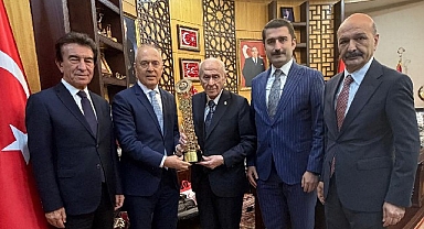 Türkiye Bisiklet Federasyonu’ndan MHP Genel Başkanı Devlet Bahçeli Ziyareti