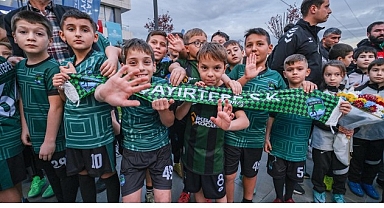 Başkan Büyükakın: “Gençler için ne gerekiyorsa yapmaya devam edeceğiz”