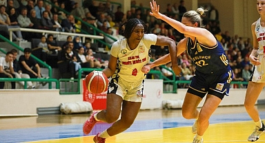 Burhaniye Belediyespor puanını 14’e yükseltti